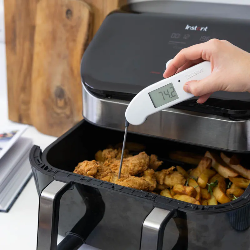 235-417-Thermapen-ONE-Thermometer-White-WEB-Air-fryer.webp