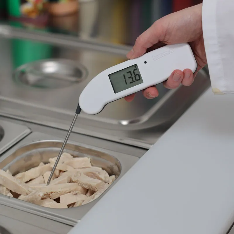 235-417-Thermapen-ONE-Instant-Read-Thermometer-7-sq-WEB.webp