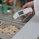 235-417-Thermapen-ONE-Instant-Read-Thermometer-7-sq-WEB.webp